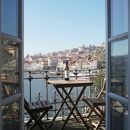 Porto View By Patio 25 Apartment บีลาโนวาเดกายา ภายนอก รูปภาพ