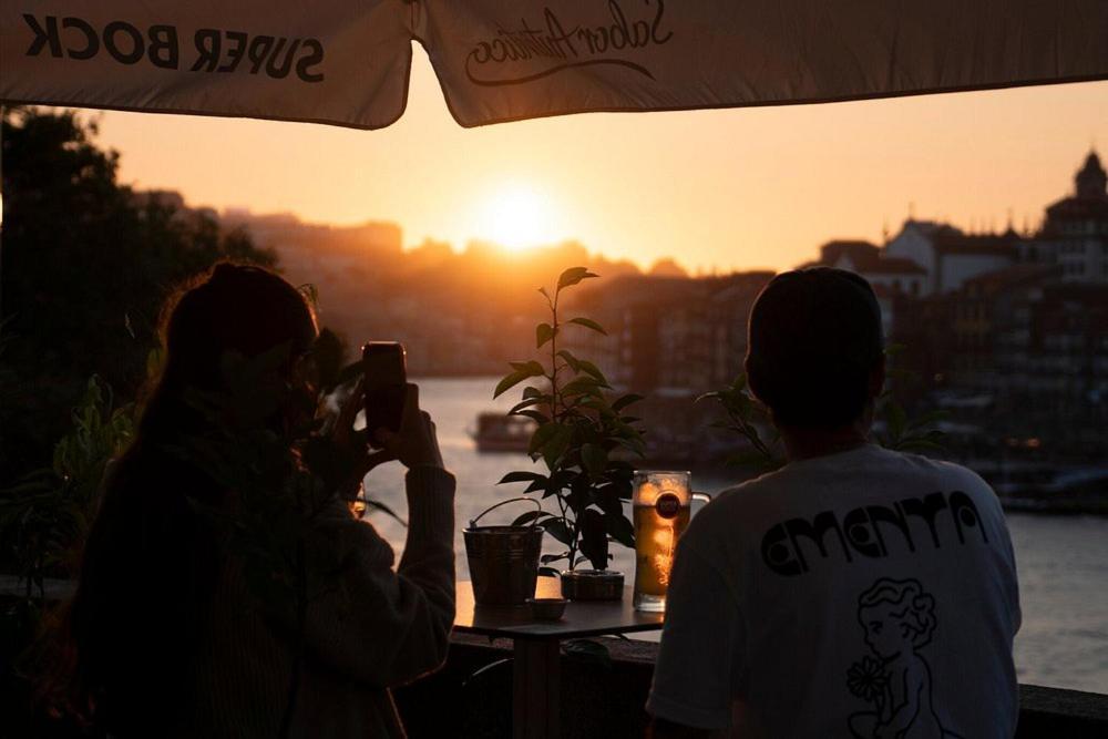Porto View By Patio 25 Apartment บีลาโนวาเดกายา ภายนอก รูปภาพ