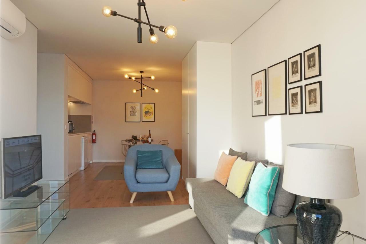 Porto View By Patio 25 Apartment บีลาโนวาเดกายา ภายนอก รูปภาพ
