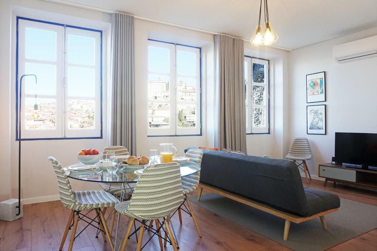 Porto View By Patio 25 Apartment บีลาโนวาเดกายา ภายนอก รูปภาพ